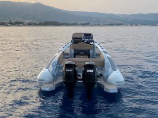 Semi rigide Ranieri Cayman 28 executive - Amber Yachting