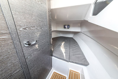 luxury rib Zar 95 SL cabin