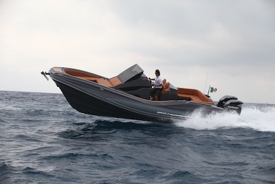 Black luxury RIB ZAR 95 Sport Luxury navigation